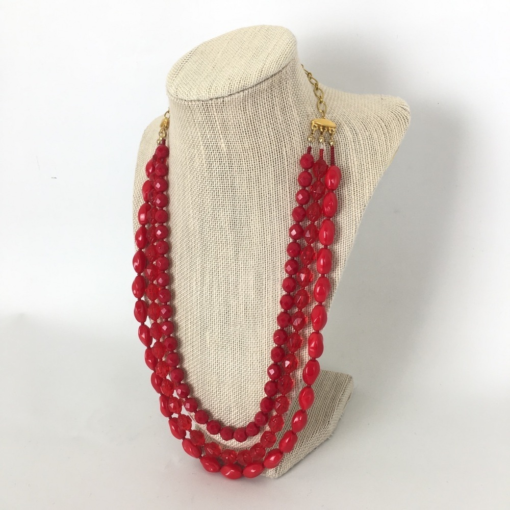 Vintage 3 Strand Red Glass Beaded Necklace Mid Century Estate Costume Jewelry - Picture 4 of 11